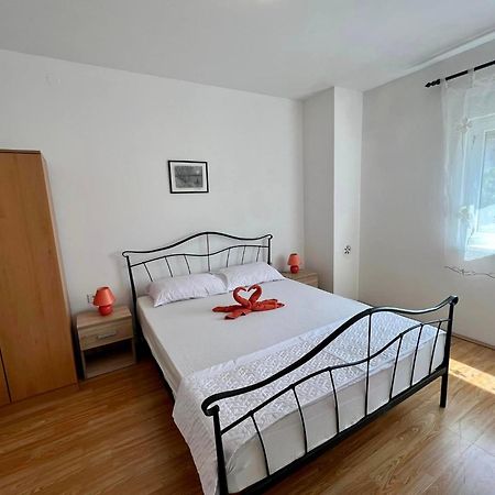 Apartments Monika 비빈제 외부 사진
